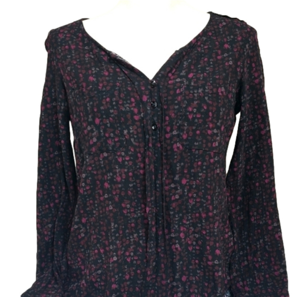 Eddie Bauer Button Up Long Sleeve Blouse